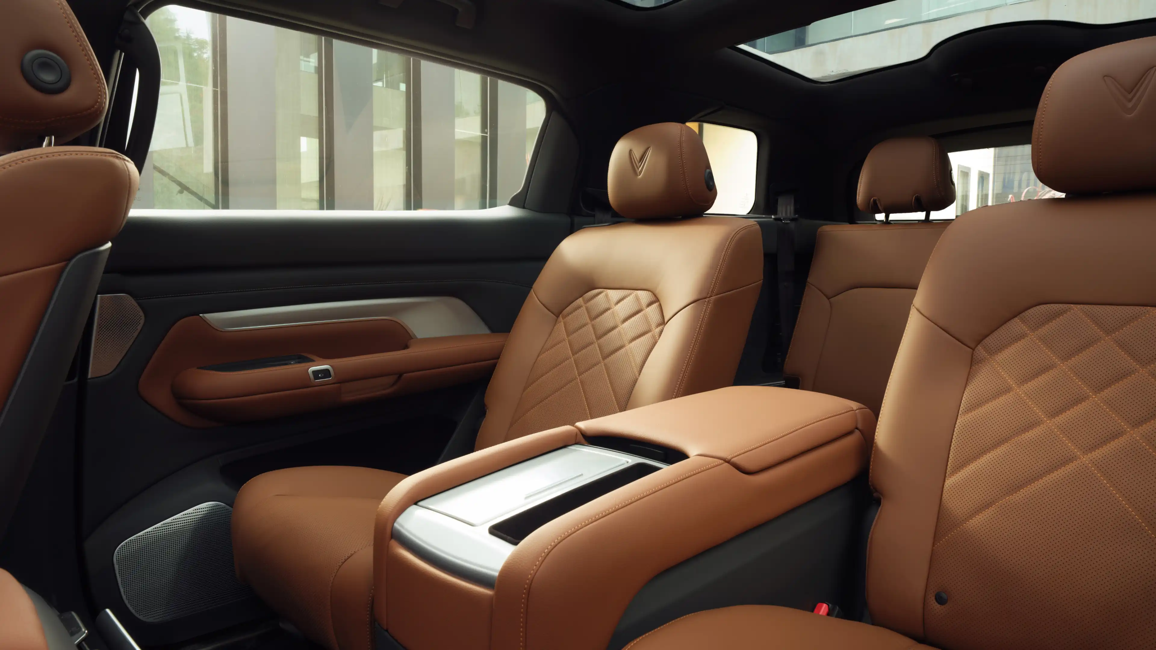 Không gian nội thất VF9 được thiết kế một cách tinh tế bởi studio danh tiếng pininfarina