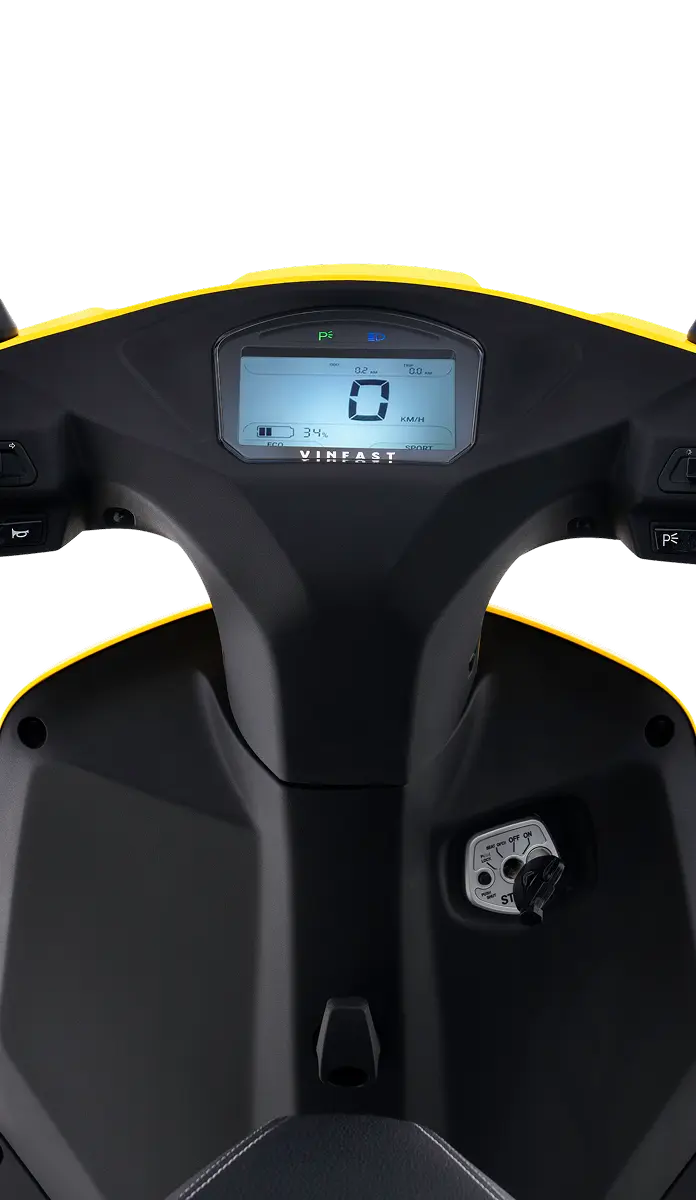 Vento NEO VinFast Vento NEO có sàn để chân rộng rãi