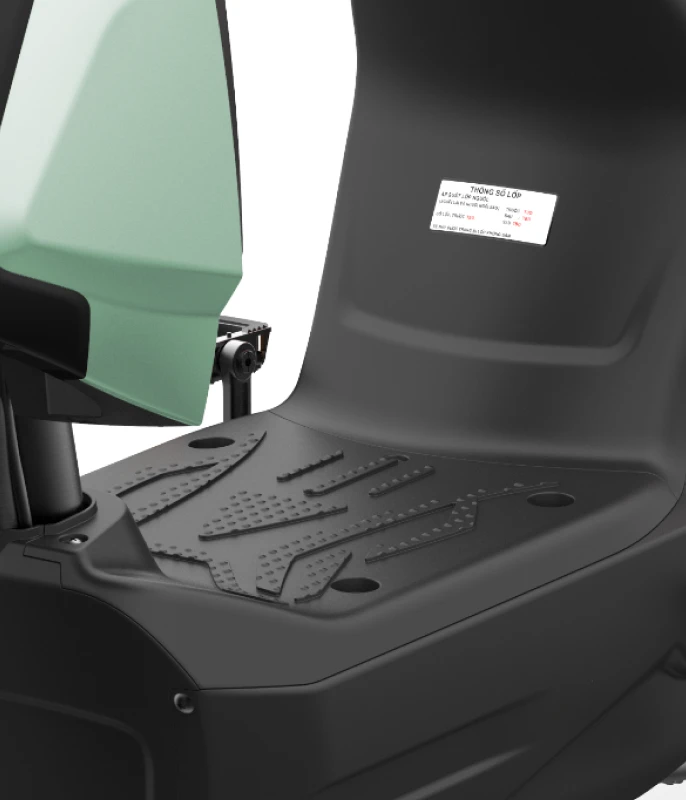 Sàn để chân VinFast Amio